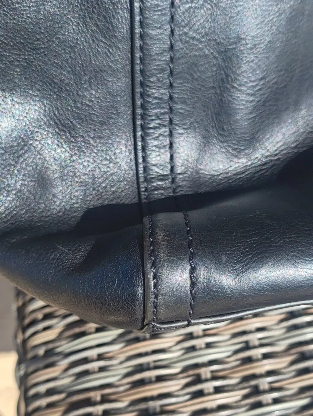 Fossil Tote In Black - Picture 11 of 11